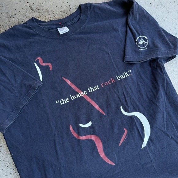 American Vintage Other - 2004 Rock ’N Roll Hall of Fame Museum Vintage House Built Graphic Tee Shirt 90s